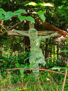 krzyż przydrożny w Gniewoszowie